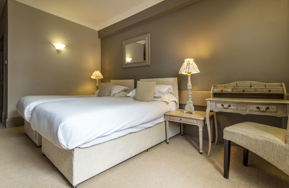 White Hart Hotel & Apartments Harrogate Extérieur photo
